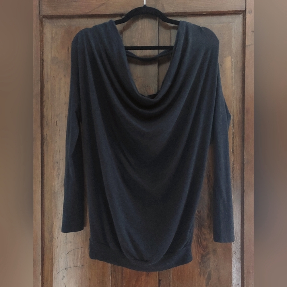 Aritzia XXS/XS Top Wilfred, Black